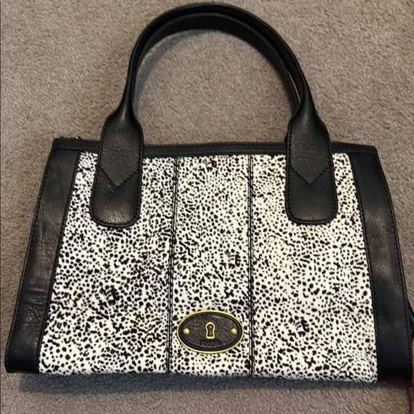 Fossil Black and White Calve Hair Shoulder Bag with Two-Tone Elegance - Picture 14 of 14
